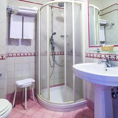 Hotel Di 3*